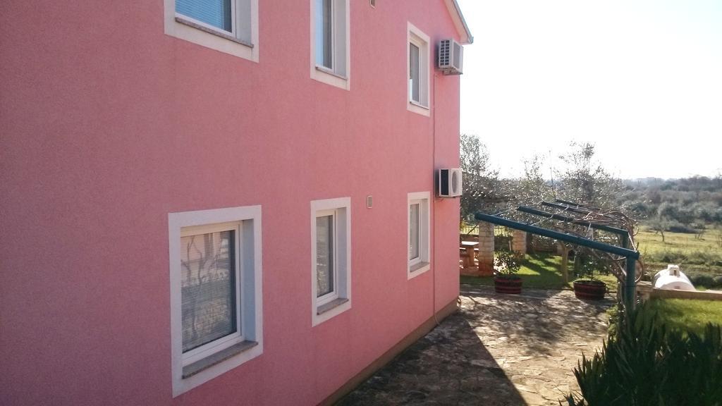 Apartment Domus Lauri Umag Kamer foto